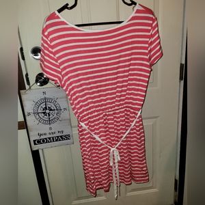 Size medium Sun&Moon brand dress in the color pink and white